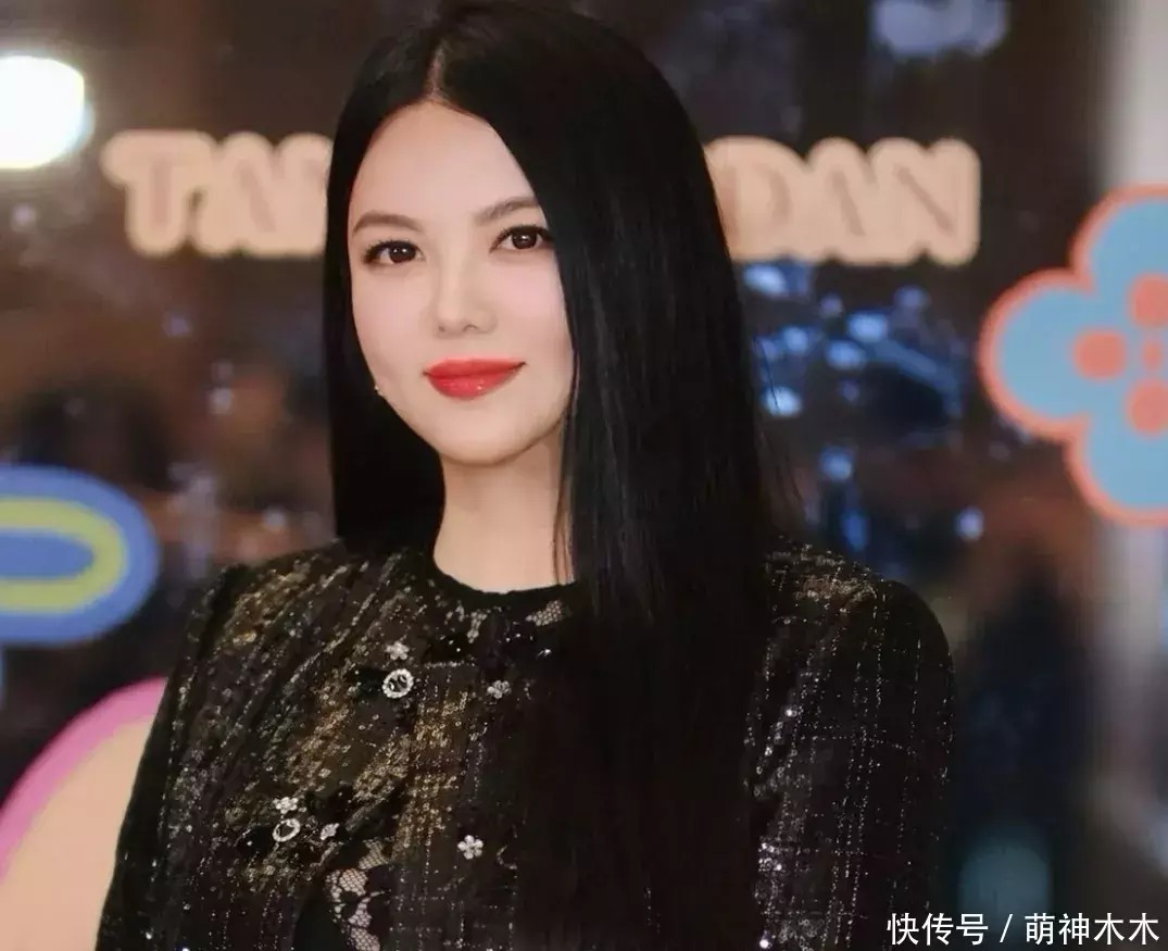 Ng&agrave;y t&agrave;n của nữ MC gi&agrave;u nhất Trung Quốc: &ldquo;Bay m&agrave;u&rdquo; 14 c&ocirc;ng ty sau khi bị x&oacute;a sổ tr&ecirc;n MXH- Ảnh 7.