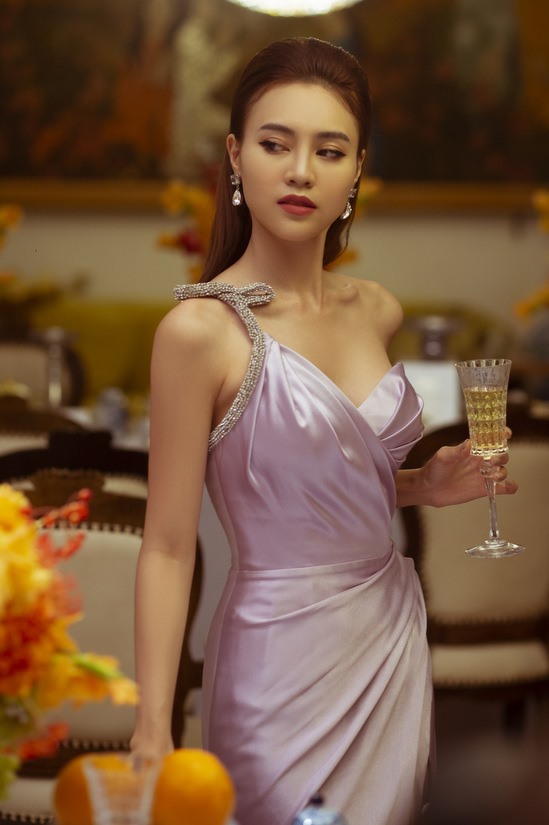 Hết ki&ecirc;n nhẫn với Ninh Dương Lan Ngọc- Ảnh 1.