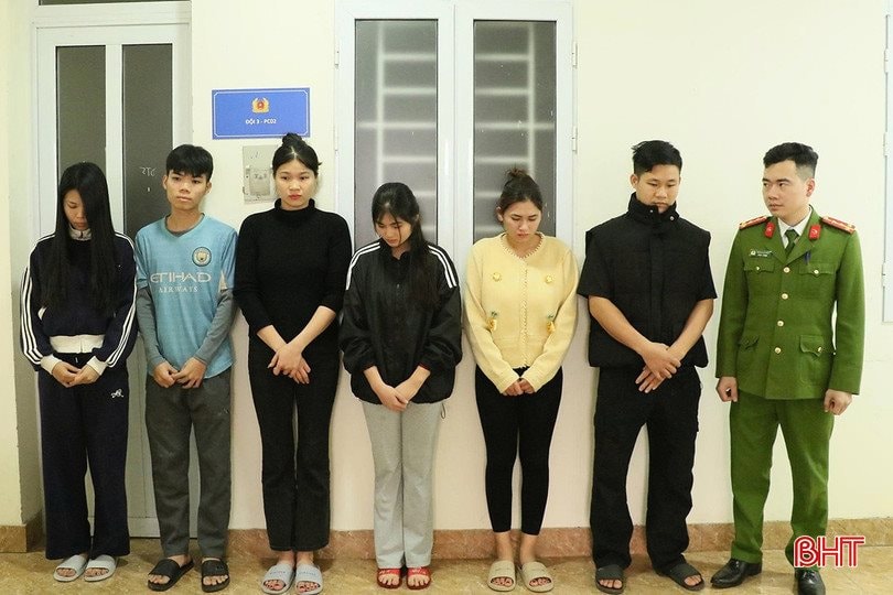 Ph&aacute;t hiện 500 người chuyển khoản tổng cộng 3 tỷ đồng v&agrave;o phi&ecirc;n livestream của 6 thanh ni&ecirc;n ở c&ugrave;ng 1 th&ocirc;n: C&ocirc;ng an triển khai c&aacute;c biện ph&aacute;p nghiệp vụ v&agrave;o cuộc- Ảnh 1.