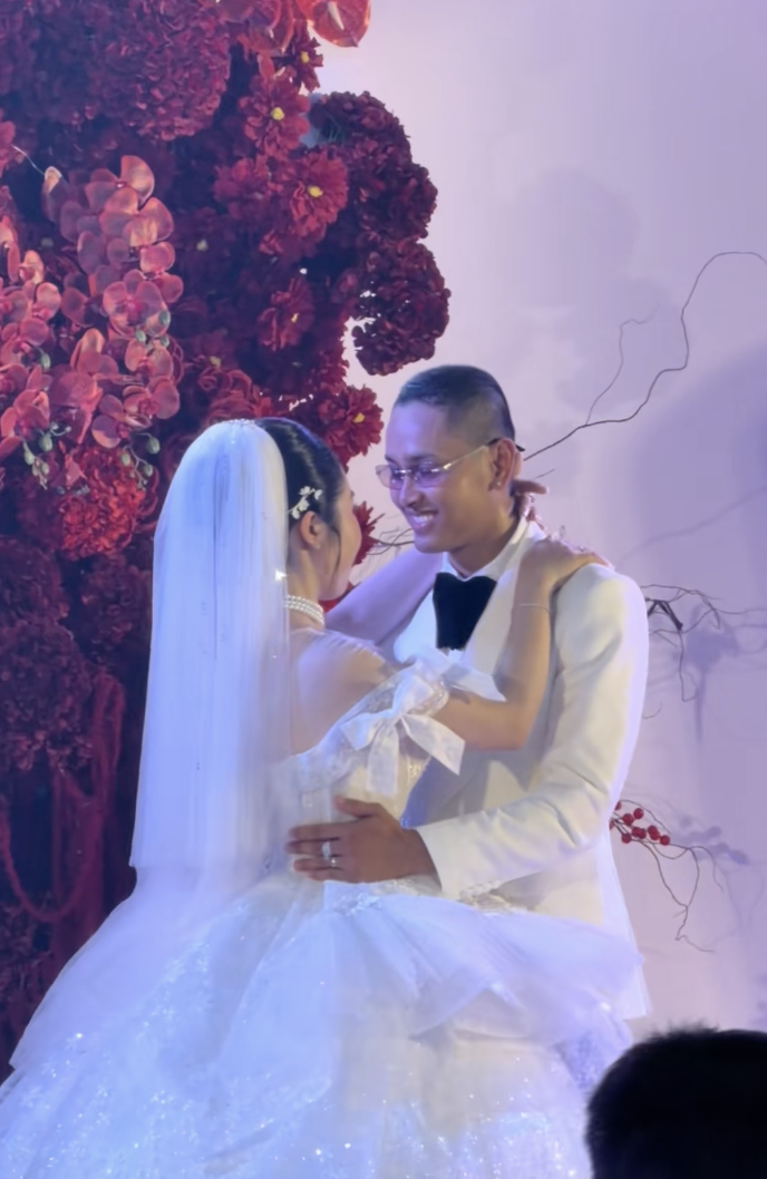 Th&iacute; sinh "Hoa hậu chuyển giới Việt Nam 2023" c&ocirc;ng khai cưới vợ- Ảnh 3.