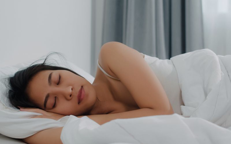 Cơ thể xuất hiện 4 biểu hiện bất thường n&agrave;y v&agrave;o buổi s&aacute;ng cảnh b&aacute;o gan đang mang &ldquo;mầm bệnh&rdquo;: C&oacute; 3/4 th&igrave; phải đi kh&aacute;m ngay- Ảnh 2.