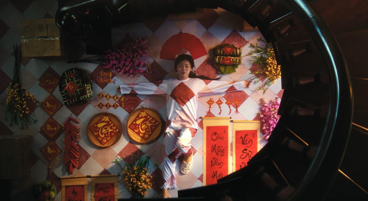 Th&ugrave;ng decor Tết 15 năm chưa chịu &ldquo;nghỉ hưu&rdquo;, em xinh 52Hz c&ugrave;ng &ldquo;anh Grab Sơn L&ecirc;&rdquo; ra tay renew c&aacute;i Tết theo c&aacute;ch kh&ocirc;ng ai ngờ- Ảnh 1.