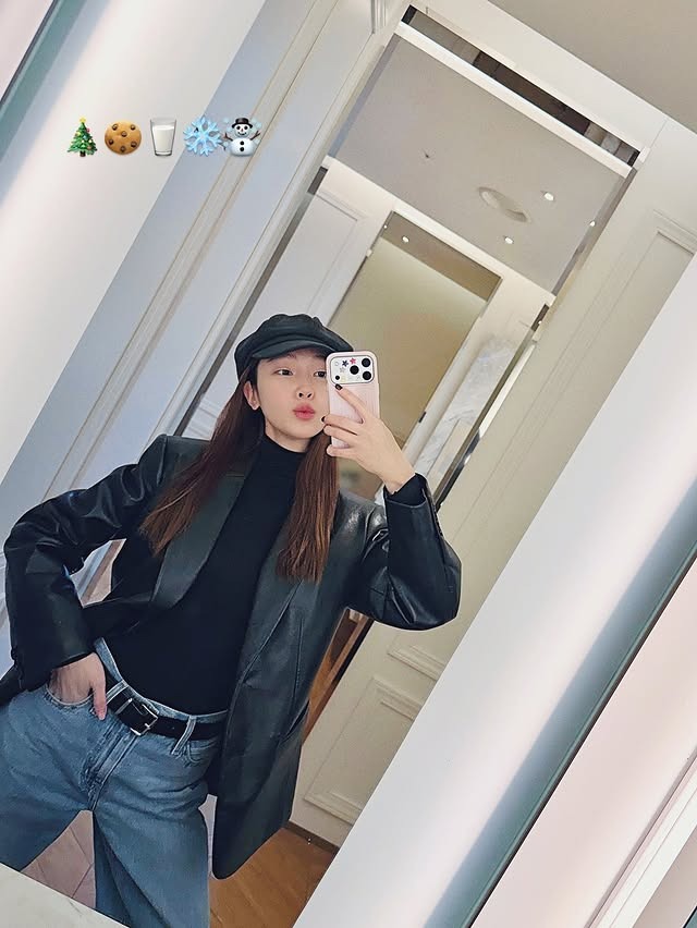 "Chị em V&acirc;n - Kiều" huyền thoại nhất showbiz: S&agrave;nh điệu từ trong trứng, xuất hiện ở đ&acirc;u th&igrave; nơi đ&oacute; l&agrave; Milano- Ảnh 14.