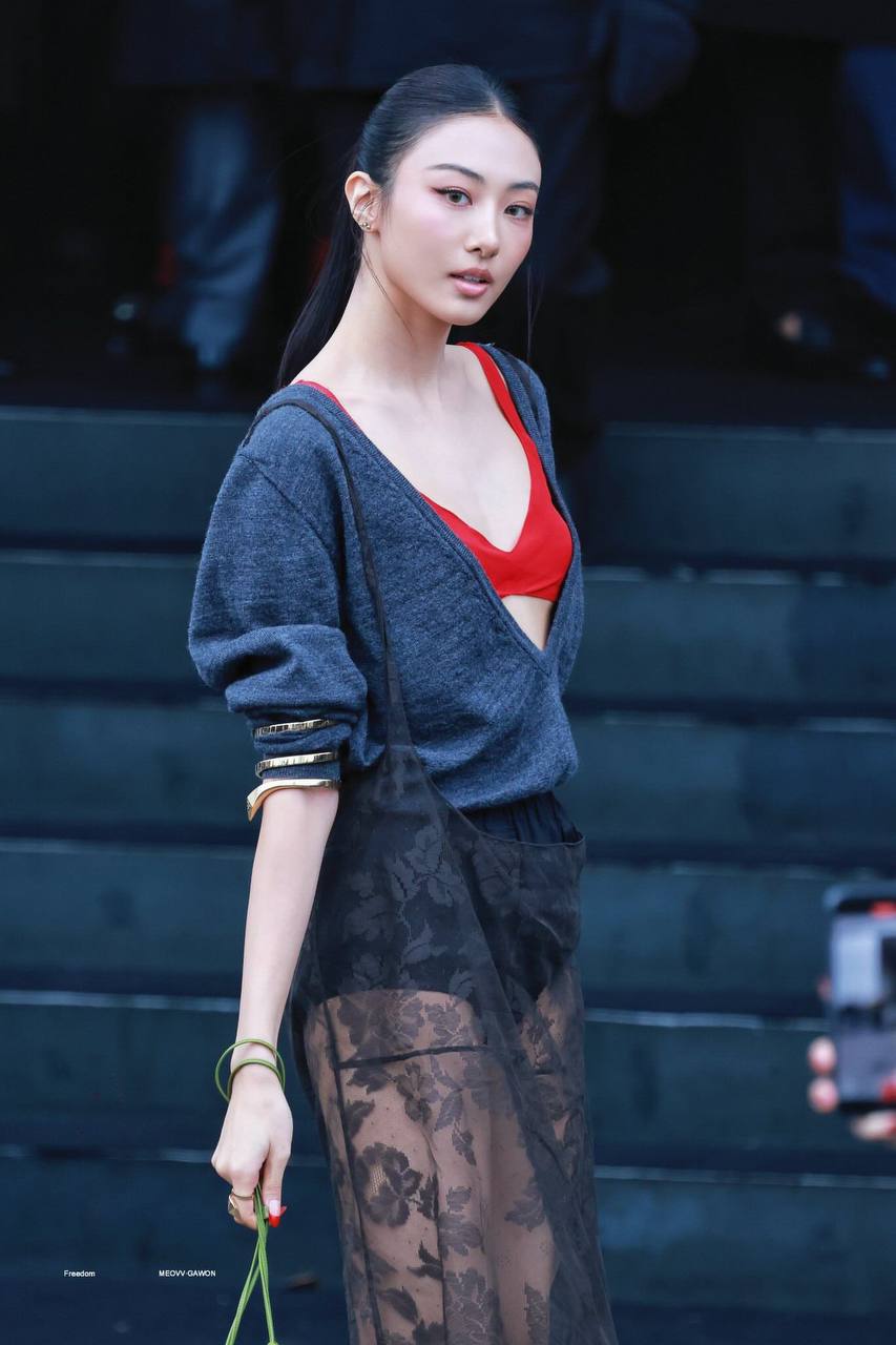 Ai cũng hỏi c&ocirc; g&aacute;i n&agrave;y l&agrave; ai?- Ảnh 10.