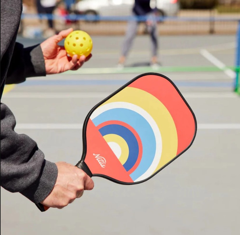 Vợt pickleball - "Miếng b&aacute;nh" b&eacute;o bở trị gi&aacute; 67 tỷ USD khiến Tesla v&agrave; h&agrave;ng loạt "&ocirc;ng lớn" c&ugrave;ng tranh phần- Ảnh 1.