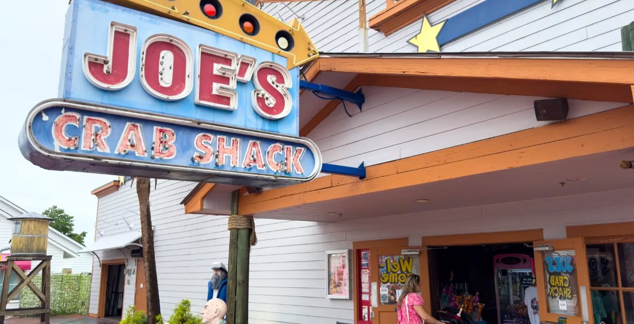 "Downtrend" của ng&agrave;nh hải sản: Một chuỗi nh&agrave; h&agrave;ng nổi tiếng từng c&oacute; 150 cơ sở giờ chỉ c&ograve;n vỏn vẹn ... 15- Ảnh 2.