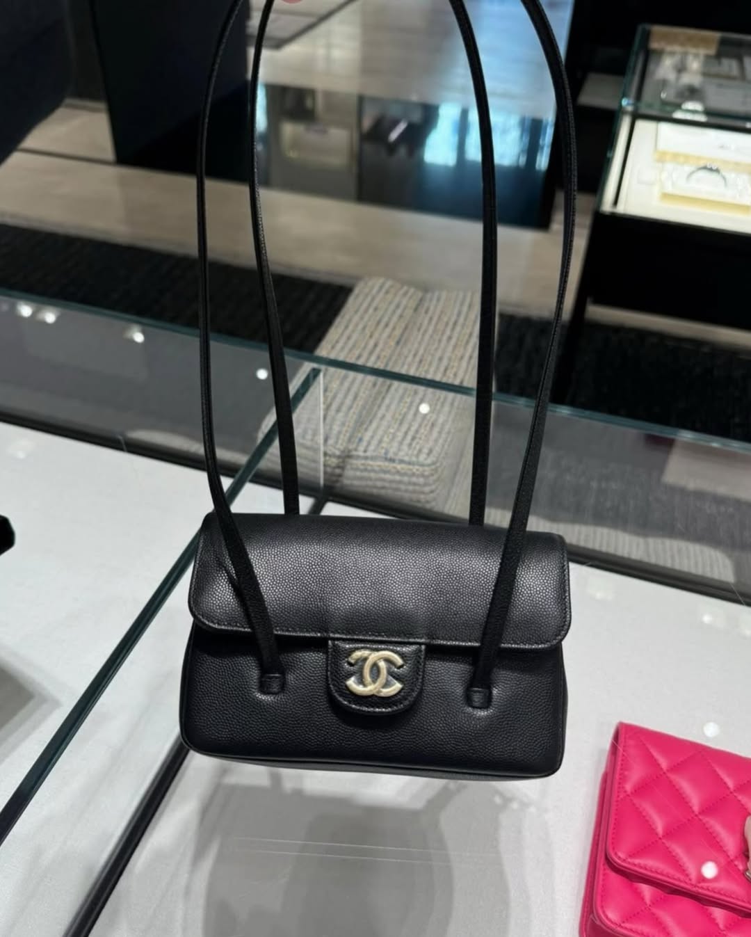 T&uacute;i mới của Chanel lại khiến d&acirc;n t&igrave;nh muốn ti&ecirc;u cả trăm triệu- Ảnh 2.