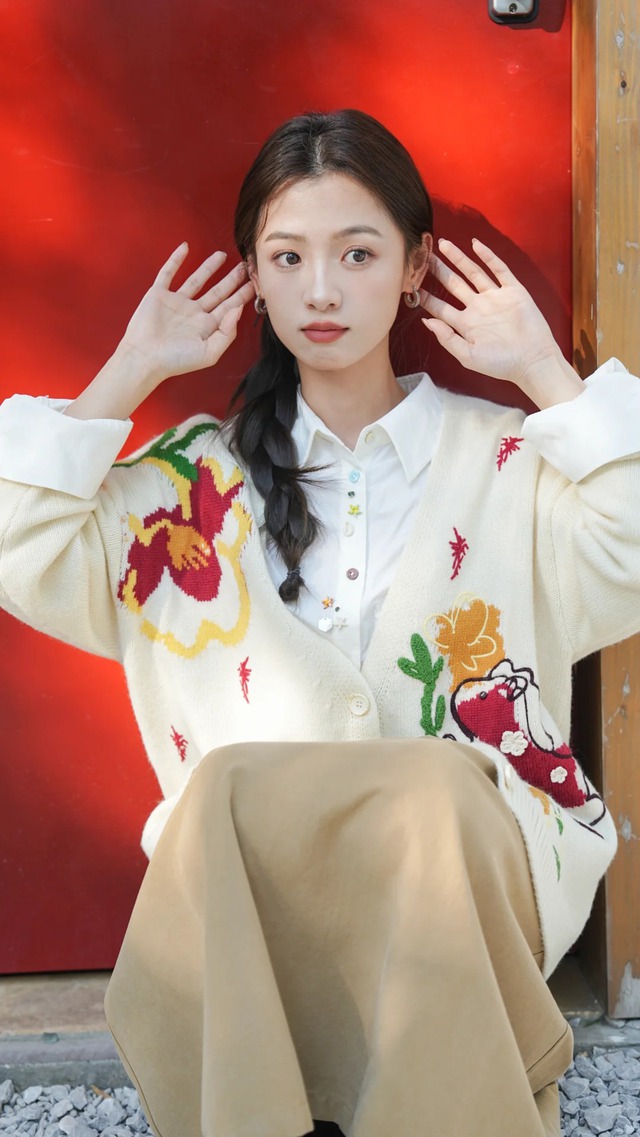 Luật hấp dẫn năm 2026: Bạn kh&ocirc;ng thu h&uacute;t những g&igrave; bạn muốn, bạn thu h&uacute;t ch&iacute;nh x&aacute;c những g&igrave; bạn "L&Agrave;": B&iacute; mật để tiền bạc tự t&igrave;m đến- Ảnh 1.