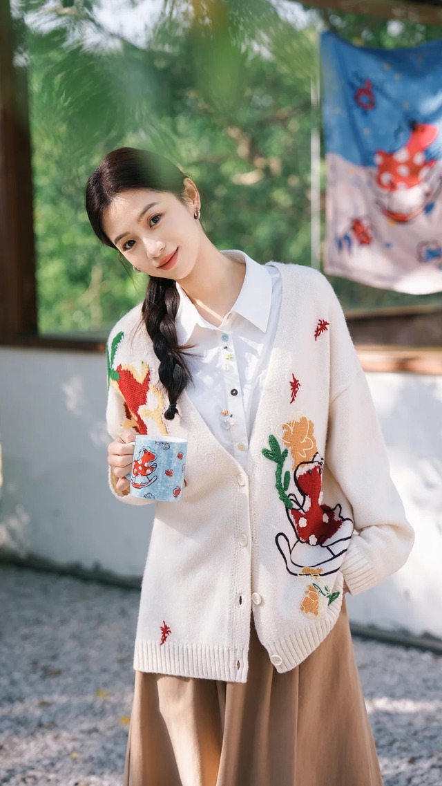 Luật hấp dẫn năm 2026: Bạn kh&ocirc;ng thu h&uacute;t những g&igrave; bạn muốn, bạn thu h&uacute;t ch&iacute;nh x&aacute;c những g&igrave; bạn "L&Agrave;": B&iacute; mật để tiền bạc tự t&igrave;m đến- Ảnh 2.