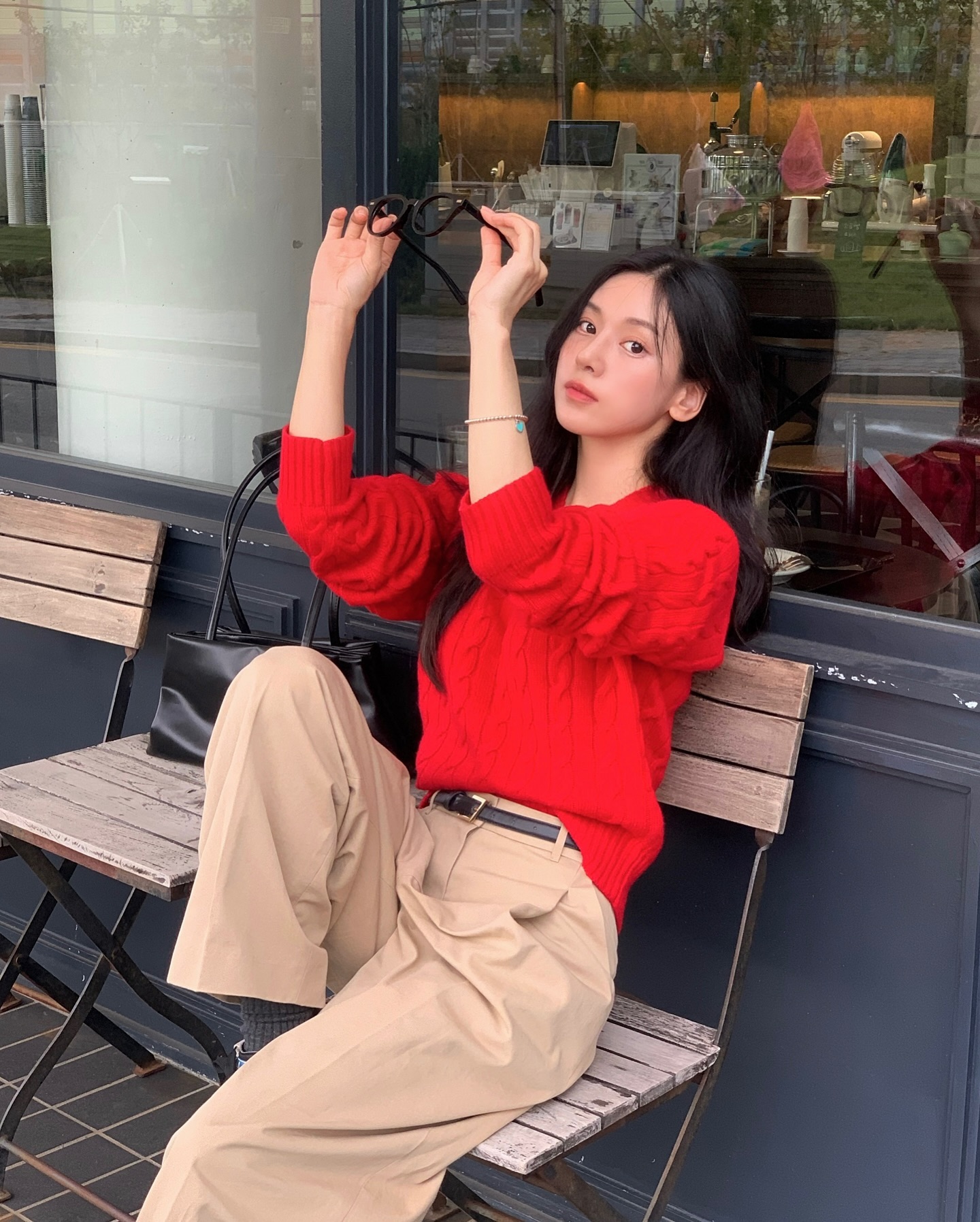 4 c&aacute;ch mặc &aacute;o len si&ecirc;u sang chảnh, trời c&agrave;ng lạnh c&agrave;ng phải ghim- Ảnh 7.