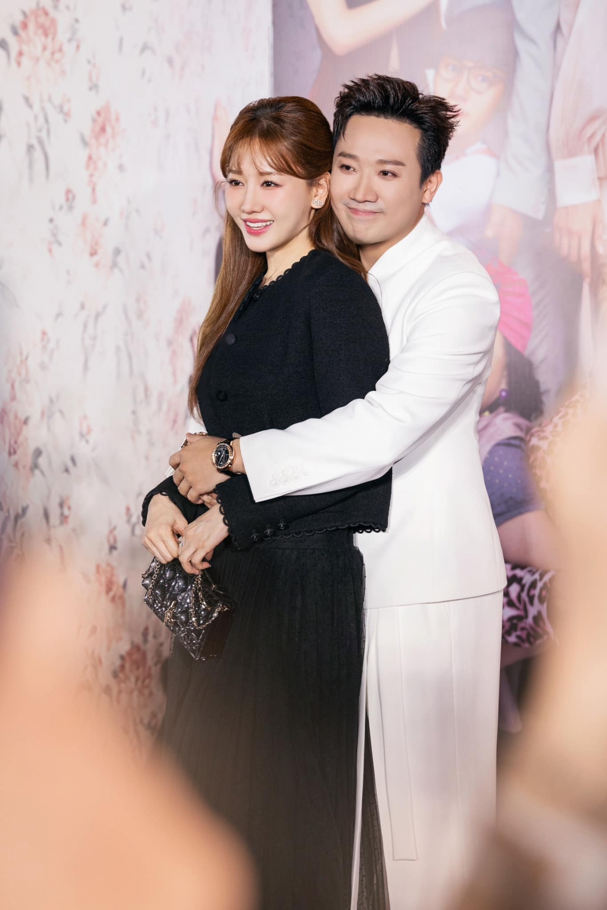 Hari Won không thể tin khi phát hiện Trấn Thành lại làm việc này lúc đang ngủ say- Ảnh 4. Hari Won không thể tin khi phát hiện Trấn Thành lại làm việc này lúc đang ngủ say- Ảnh 4.