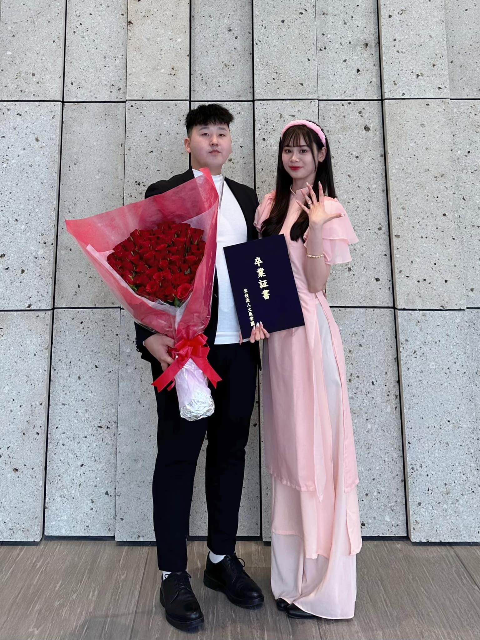 Triệu người lần đầu thấy cô gái Việt lấy chồng Mông Cổ: 12 tráp ăn hỏi, sinh lễ có giày hiệu, tiền, vàng- Ảnh 16. Triệu người lần đầu thấy cô gái Việt lấy chồng Mông Cổ: 12 tráp ăn hỏi, sinh lễ có giày hiệu, tiền, vàng- Ảnh 16.