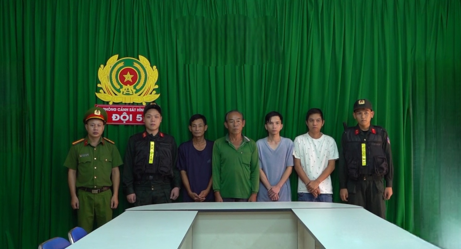 Trần Văn Chương - đối tượng then chốt để bóc trần bộ mặt thật của 'hiệp sĩ' Nguyễn Thanh Hải- Ảnh 2. Trần Văn Chương - đối tượng then chốt để bóc trần bộ mặt thật của 'hiệp sĩ' Nguyễn Thanh Hải- Ảnh 2.