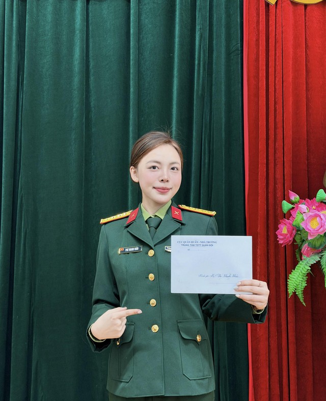 Hotgirl bắn s&uacute;ng Ph&iacute; Thanh Thảo đ&oacute;n 2026 rực rỡ: Khoe h&agrave;m Đại u&yacute;, L&yacute; Đức hứa 