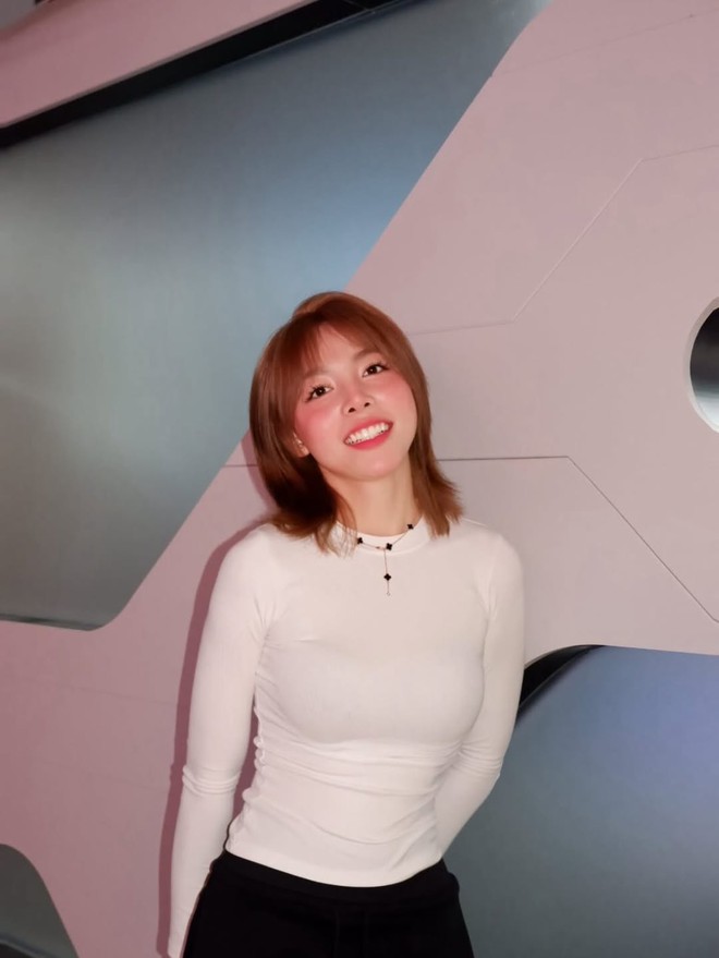 Hotgirl bắn s&uacute;ng Ph&iacute; Thanh Thảo đ&oacute;n 2026 rực rỡ: Khoe h&agrave;m Đại u&yacute;, L&yacute; Đức hứa 