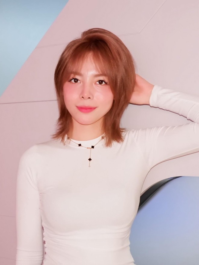 Hotgirl bắn s&uacute;ng Ph&iacute; Thanh Thảo đ&oacute;n 2026 rực rỡ: Khoe h&agrave;m Đại u&yacute;, L&yacute; Đức hứa 