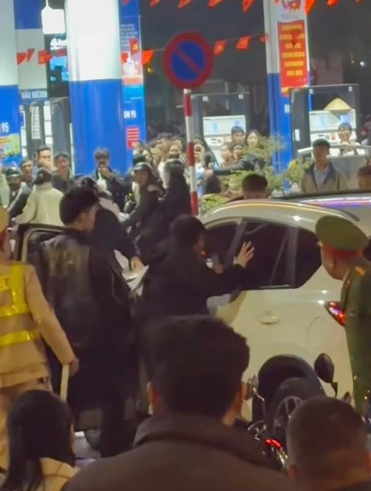 X&aacute;c minh vụ tai nạn li&ecirc;n ho&agrave;n đ&ecirc;m giao thừa ở Hải Ph&ograve;ng- Ảnh 2.