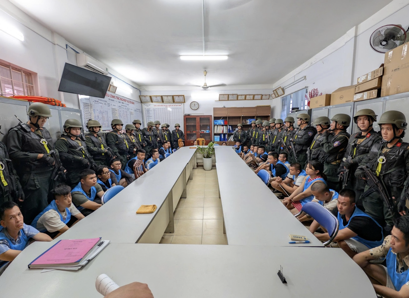 Hai "mắt xích" then chốt trong đường dây liên quan "hiệp sĩ" Nguyễn Thanh Hải- Ảnh 1. Hai "mắt xích" then chốt trong đường dây liên quan "hiệp sĩ" Nguyễn Thanh Hải- Ảnh 1.