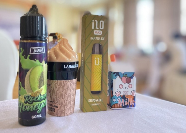 Hút thuốc lá điện tử có thể bị phạt 3-5 triệu đồng- Ảnh 3. Hút thuốc lá điện tử có thể bị phạt 3-5 triệu đồng- Ảnh 3.