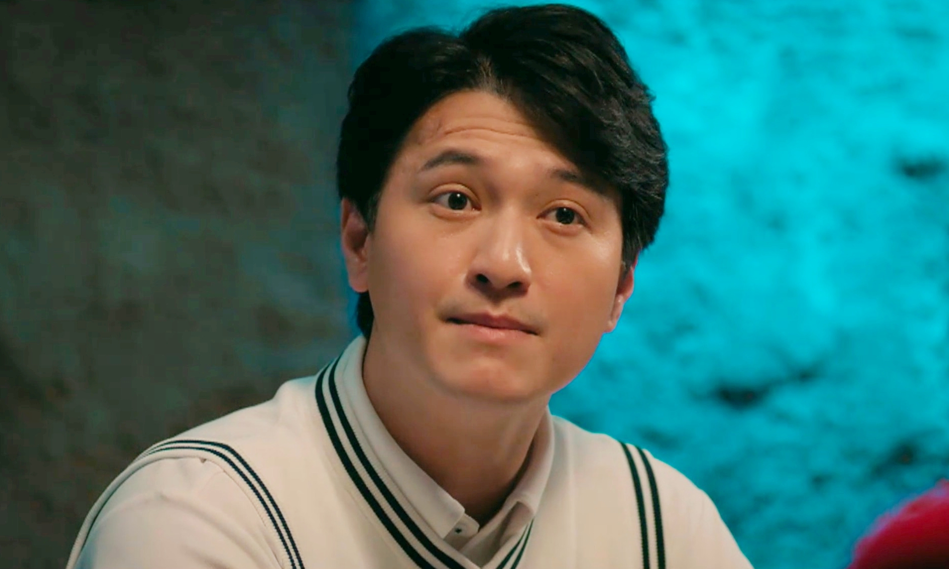 Huỳnh Anh bất ngờ đăng đ&agrave;n 