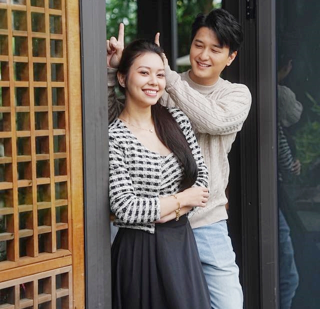 Huỳnh Anh bất ngờ đăng đ&agrave;n 