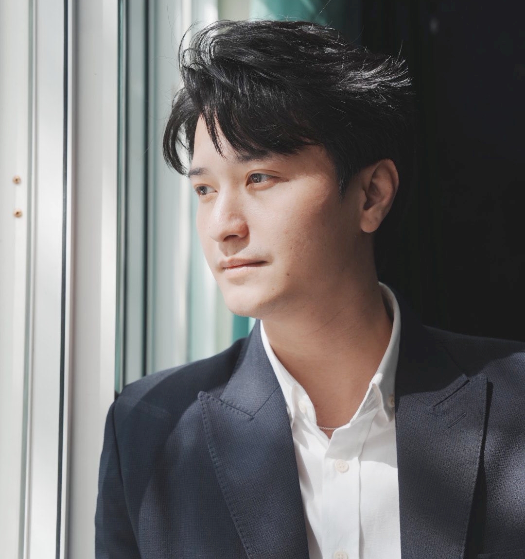 Huỳnh Anh bất ngờ đăng đ&agrave;n 