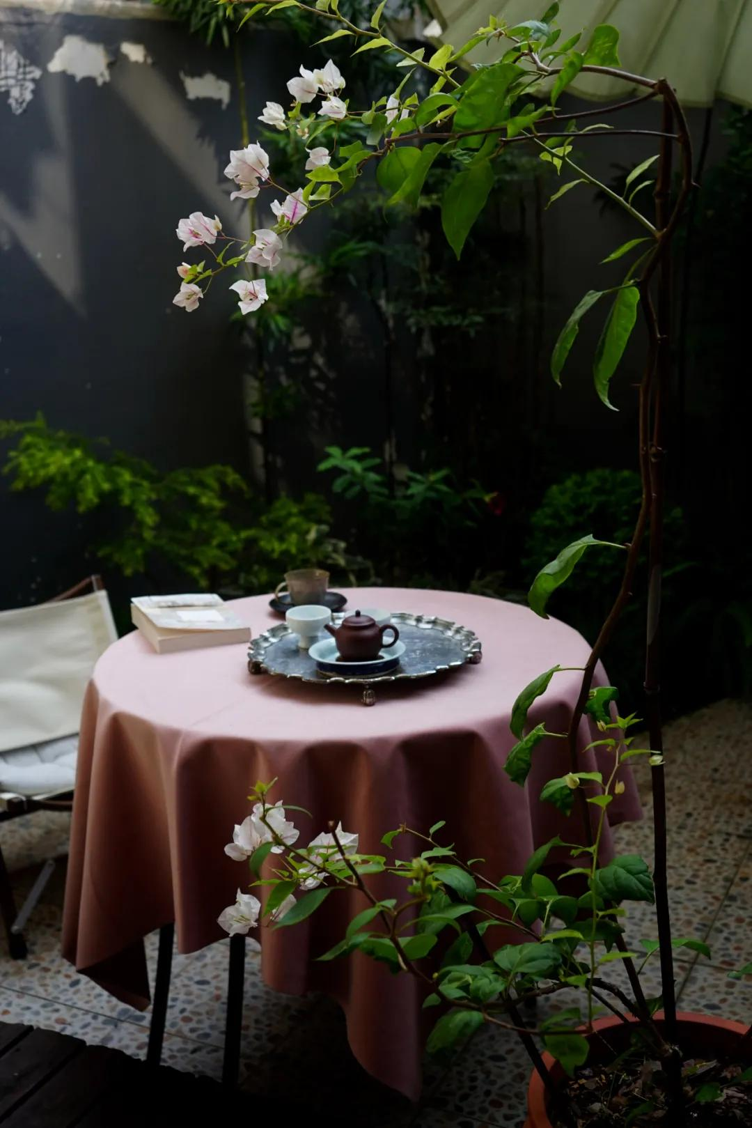 Thu&ecirc; nh&agrave; nhỏ vẫn sống như biệt thự: Mẹ đơn th&acirc;n biến ban c&ocirc;ng - s&acirc;n hẹp th&agrave;nh khu vườn xanh mướt- Ảnh 17.