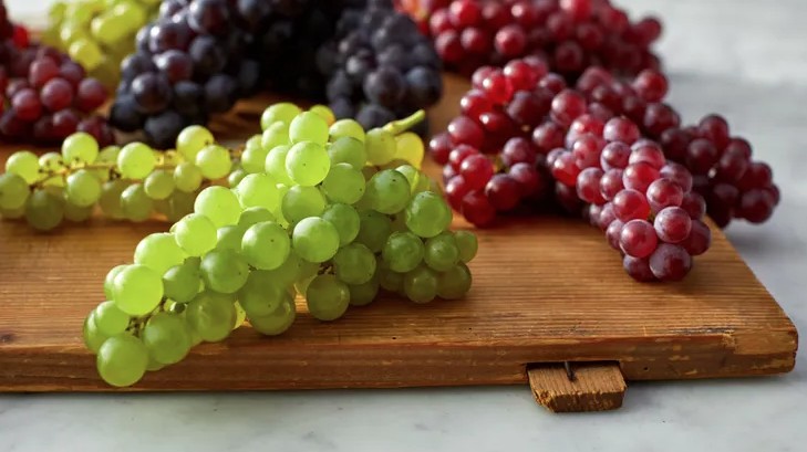 10 món thế giới ăn để lấy may đầu năm: Chợ Việt không thiếu món nào- Ảnh 1. 10 món thế giới ăn để lấy may đầu năm: Chợ Việt không thiếu món nào- Ảnh 1.