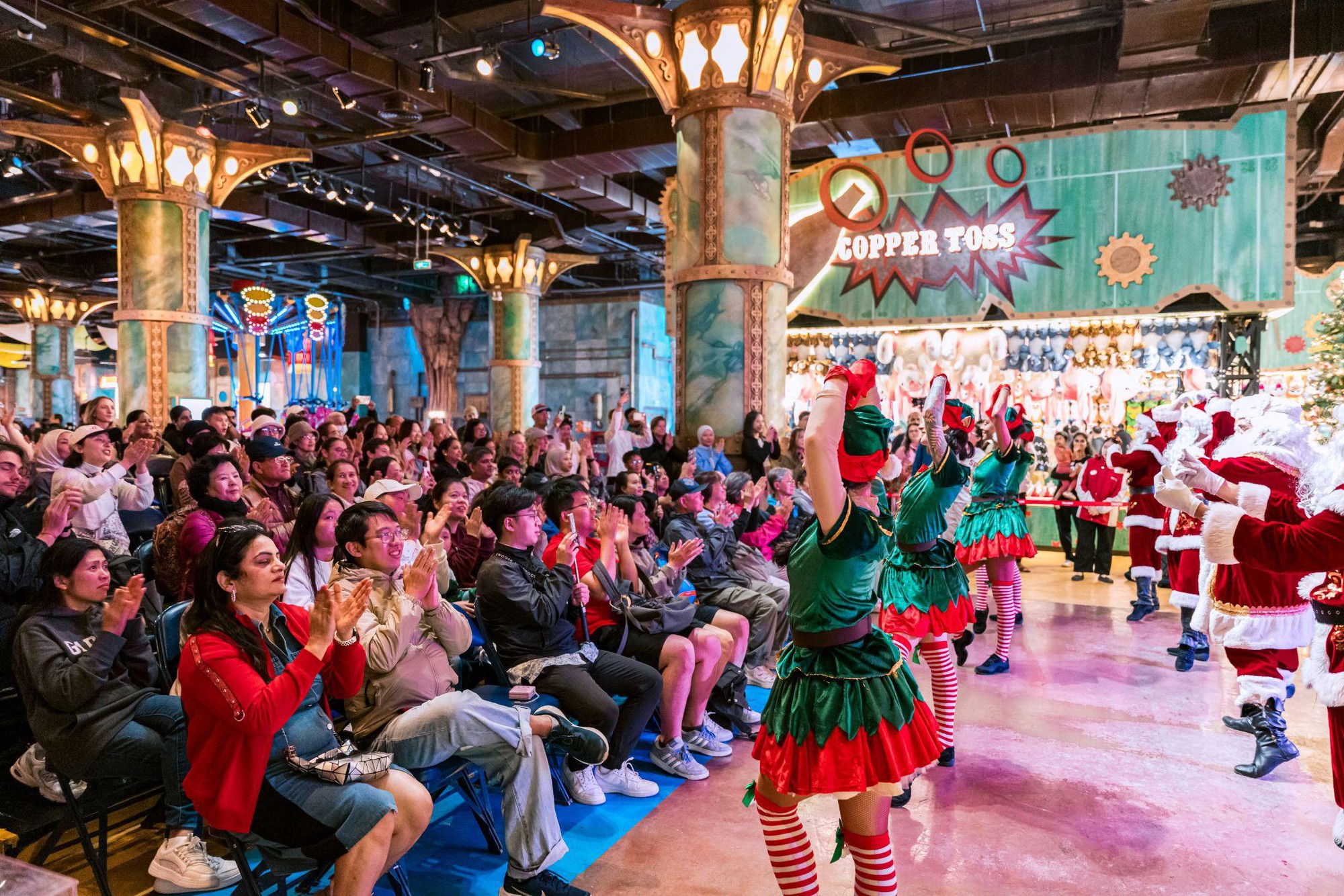 Sun World Ba Na Hills n&aacute;o nhiệt du kh&aacute;ch những ng&agrave;y đầu năm 2026- Ảnh 5.