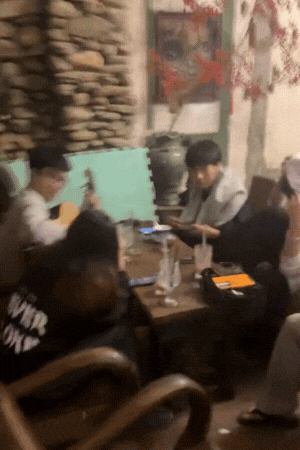 2 bản nhạc Việt đang khiến giới trẻ cảm thấy v&ocirc; c&ugrave;ng kh&oacute; xử- Ảnh 4.