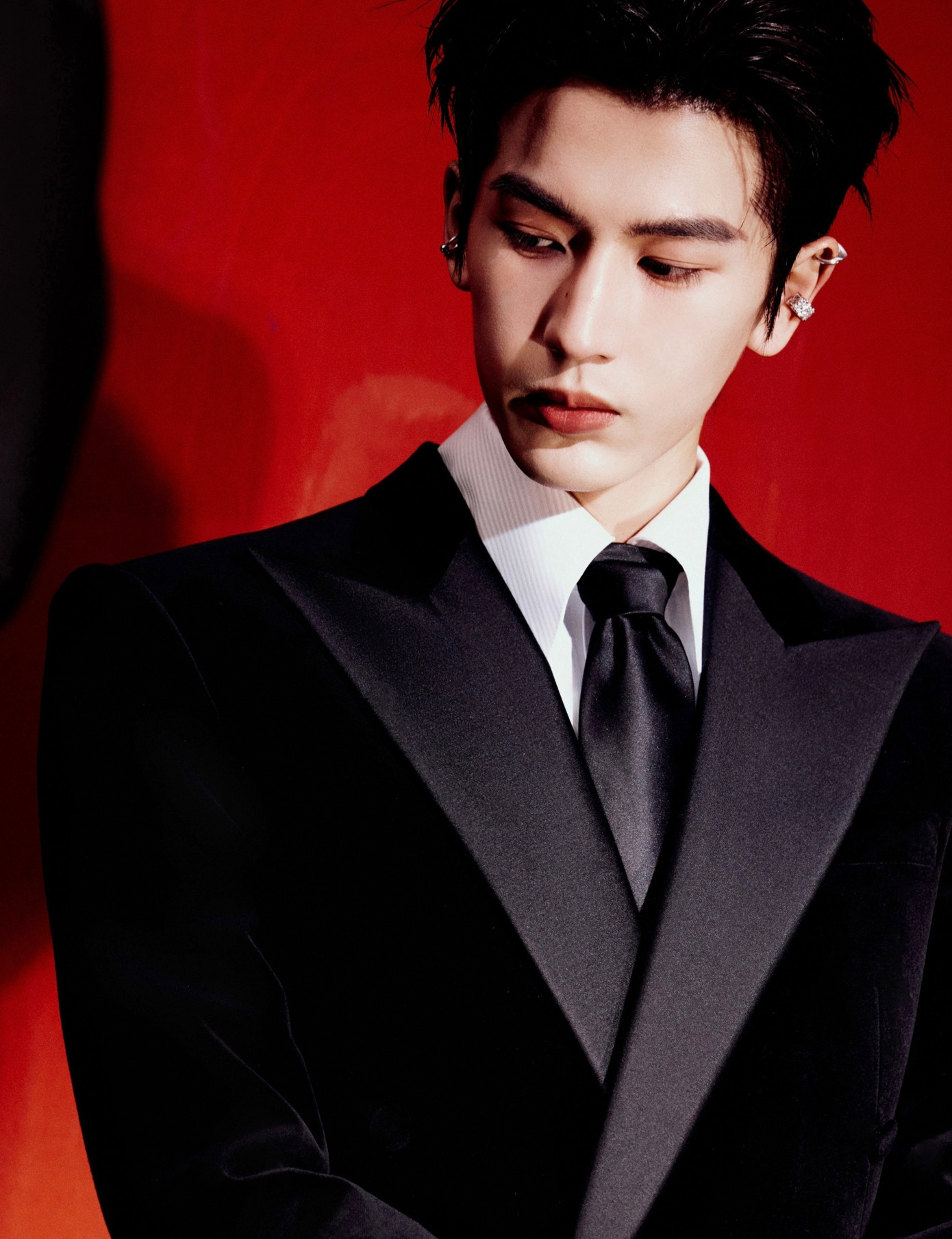 Cặp đ&ocirc;i khuấy đảo đ&ecirc;m Giao thừa 2026- Ảnh 7.