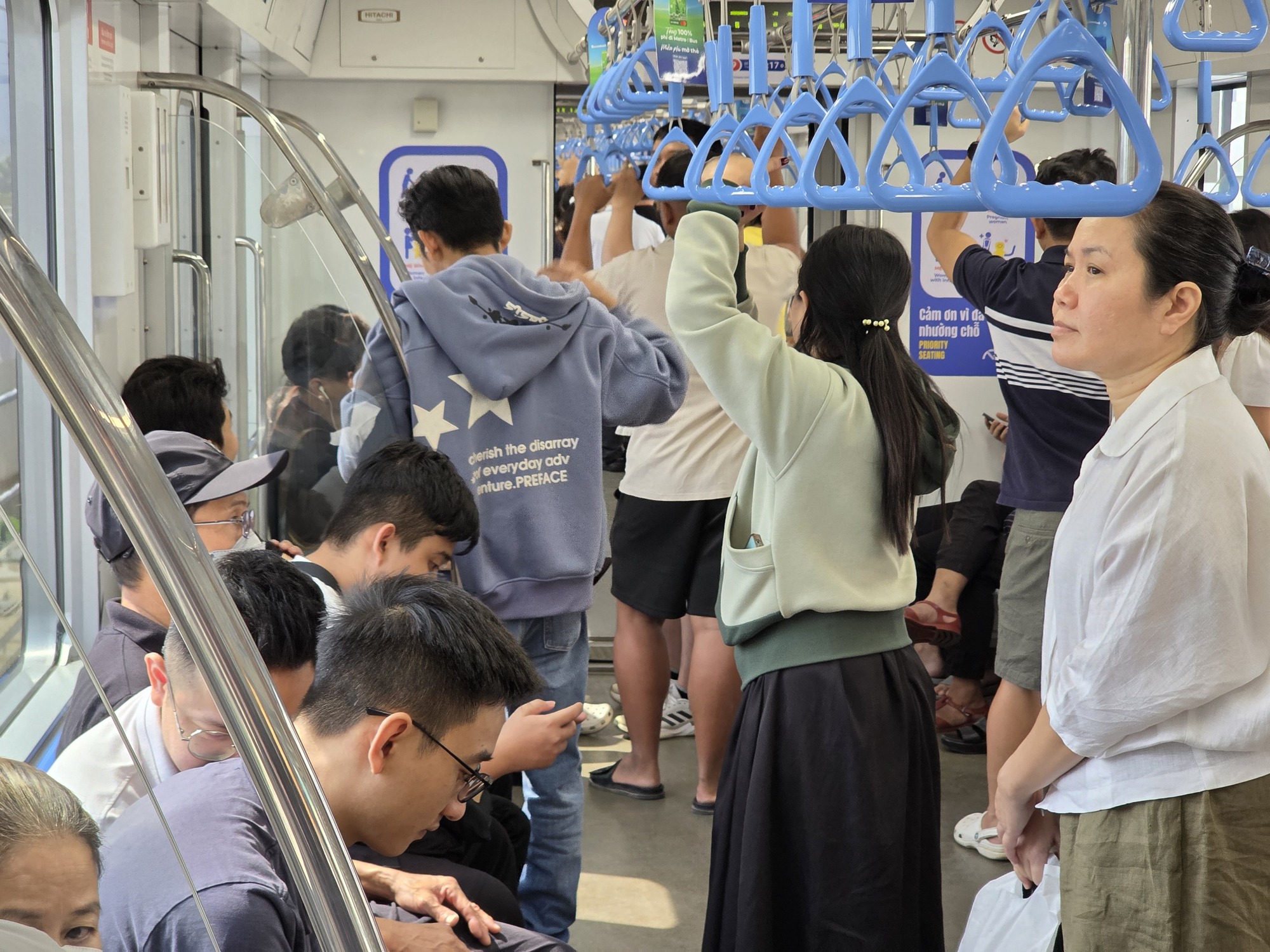 Metro số 1 lập kỷ lục hơn 20 triệu lượt kh&aacute;ch: Sức h&uacute;t đến từ đ&acirc;u?- Ảnh 1.