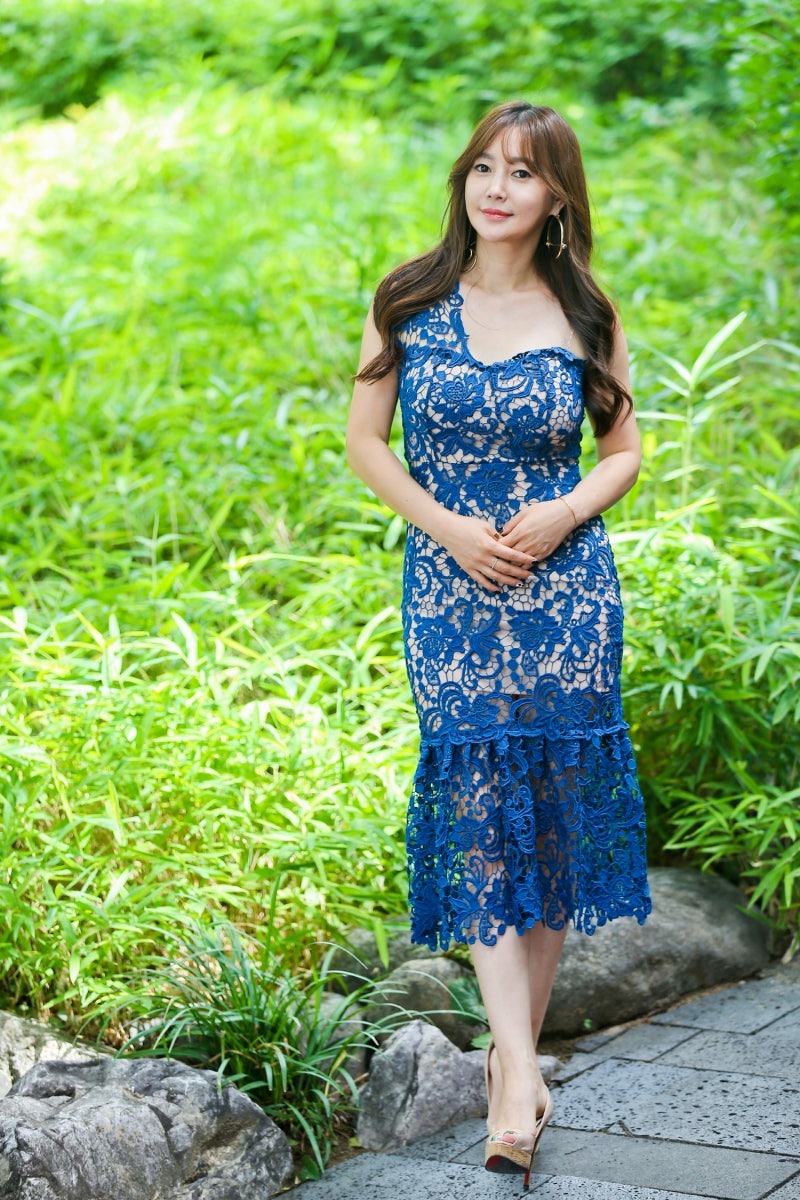 Nữ ca sĩ l&acirc;m cảnh xuất huyết n&atilde;o, su&yacute;t tử vong đột ngột- Ảnh 4.