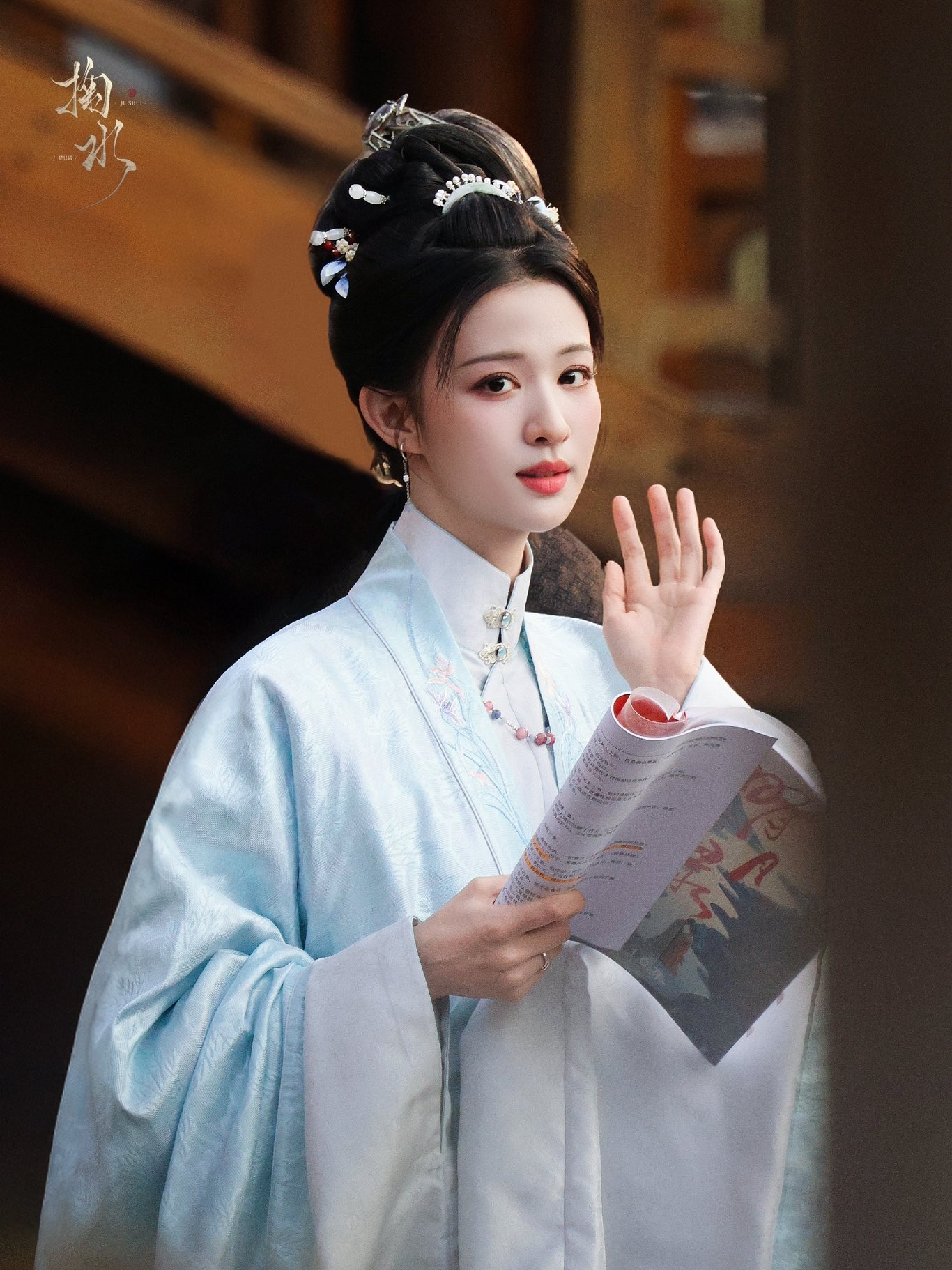 Ngắm mỹ nh&acirc;n n&agrave;y mới hiểu v&igrave; sao 