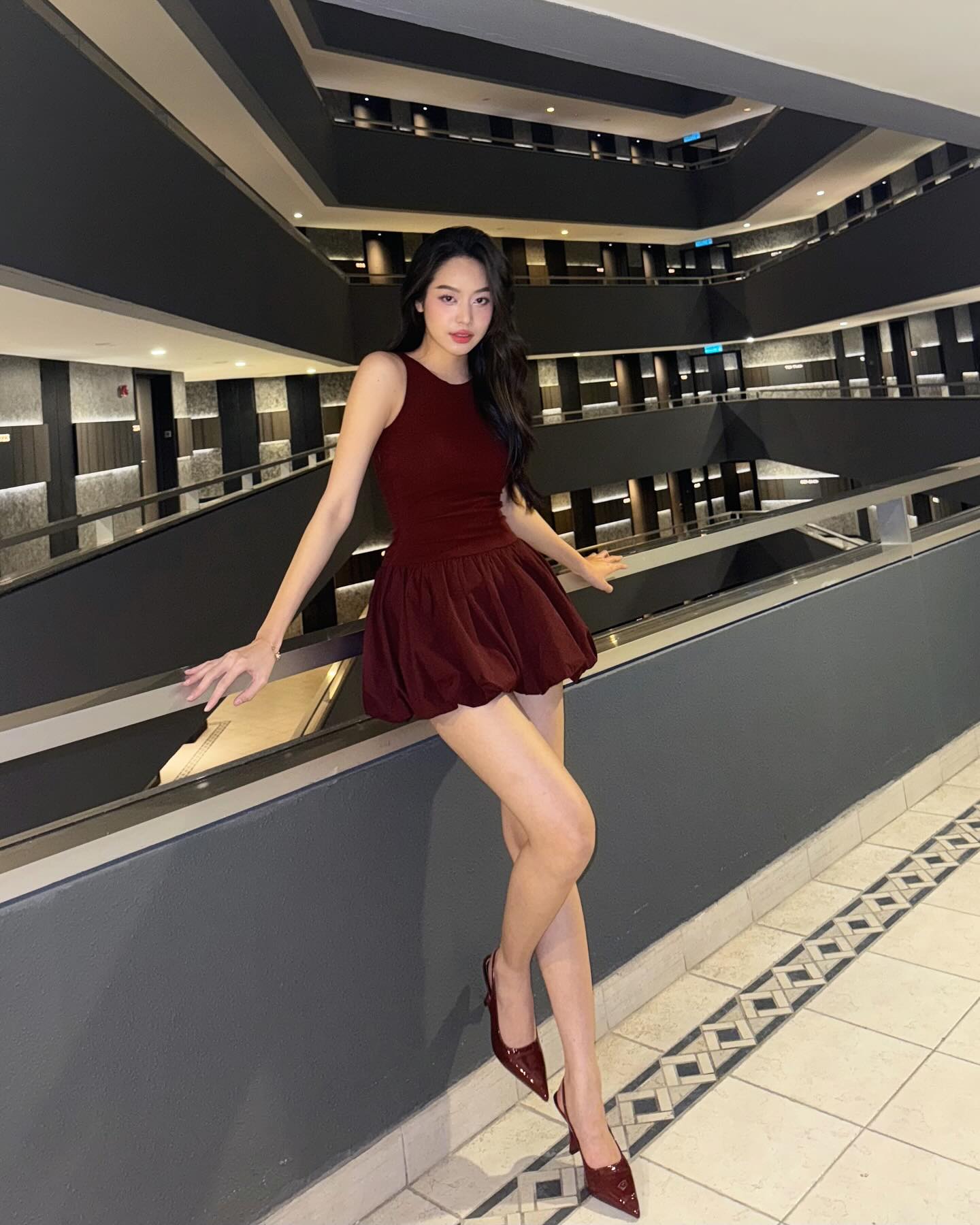 Ngắm style nữ t&iacute;nh của Hoa hậu Thanh Thủy m&agrave; xi&ecirc;u l&ograve;ng- Ảnh 4.