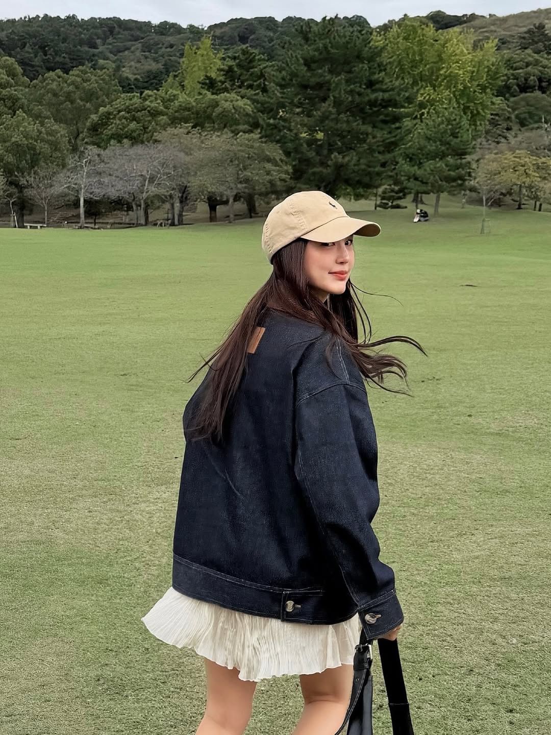 Cuối năm &ldquo;Ba mặt nhiều lời&rdquo;: Một cuộc hẹn b&agrave;n chuyện tiền nong, cứ đi l&agrave; lời- Ảnh 1.