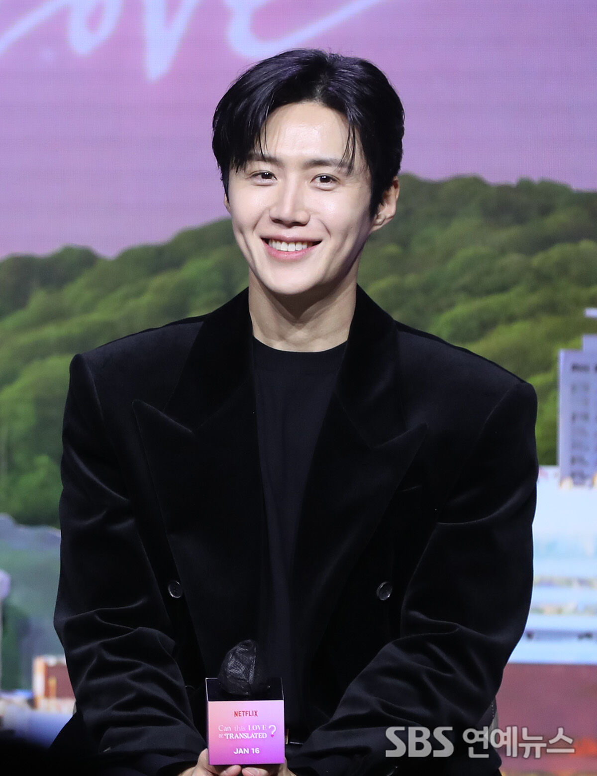 Phi&ecirc;n dịch vi&ecirc;n đẹp trai v&agrave; giỏi nhất H&agrave;n Quốc l&uacute;c n&agrave;y- Ảnh 4.