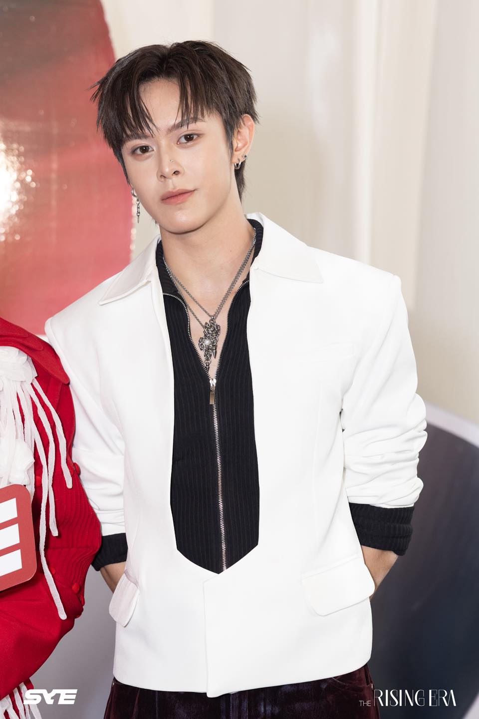 Zoom cận nh&oacute;m nam đầu ti&ecirc;n của Việt Nam bước ra từ show "sống c&ograve;n", visual v&agrave; t&agrave;i năng c&oacute; đủ l&agrave;m n&ecirc;n chuyện- Ảnh 11.