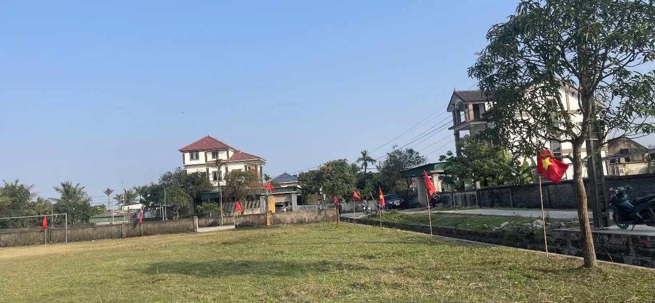 H&agrave;ng ngh&igrave;n b&agrave; con Nghệ An qu&ecirc; Đ&igrave;nh Bắc mở hội: Tiếp lửa đường xa U23 Việt Nam đấu U23 Trung Quốc- Ảnh 1.