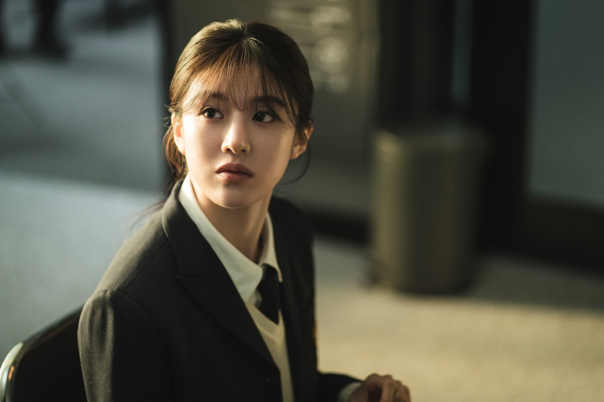 Nữ thần dao k&eacute;o đẹp nhất H&agrave;n Quốc: Đ&oacute;ng li&ecirc;n tiếp 7 phim g&acirc;y sốt to&agrave;n cầu, visual đ&uacute;ng chuẩn kiệt t&aacute;c của ph&ograve;ng mổ- Ảnh 7.