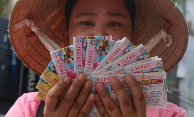 C&aacute;i kết đau l&ograve;ng sau tr&uacute;ng số: Khi "lộc trời" l&agrave; nguy&ecirc;n nh&acirc;n của bi kịch- Ảnh 2.