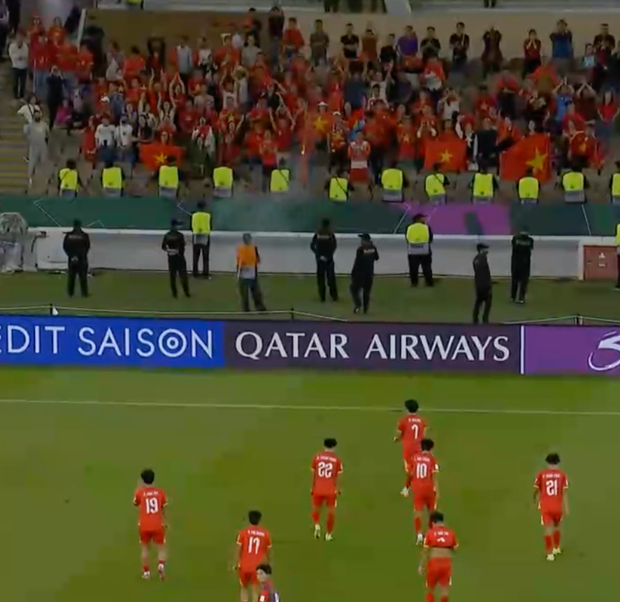 D&agrave;n tuyển thủ U23 Việt Nam thất thần, buồn b&atilde; khi thua đau U23 Trung Quốc- Ảnh 6.