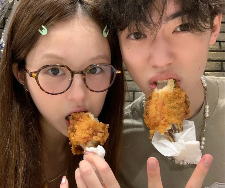 5 m&oacute;n ĐỪNG dại m&agrave; ăn sau khi l&agrave;m "chuyện ấy", mệt mỏi gấp đ&ocirc;i c&ograve;n dễ mắc bệnh đường tiết niệu- Ảnh 1.