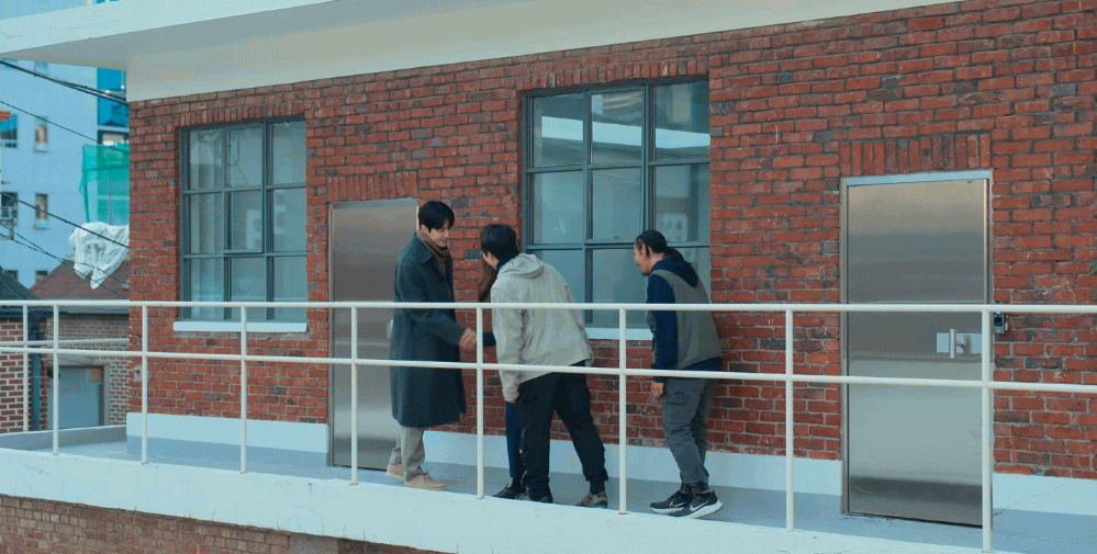 Ra m&agrave; xem diễn vi&ecirc;n Việt đ&oacute;ng phim c&ugrave;ng Kim Seon Ho, khoe ảnh n&eacute;t căng với Go Youn Jung m&agrave; ghen nổ mắt- Ảnh 6.