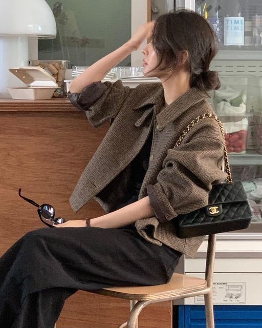 Người gi&agrave;u cũng đi ở thu&ecirc;: Tiền để l&agrave;m việc kh&aacute;c!- Ảnh 2.