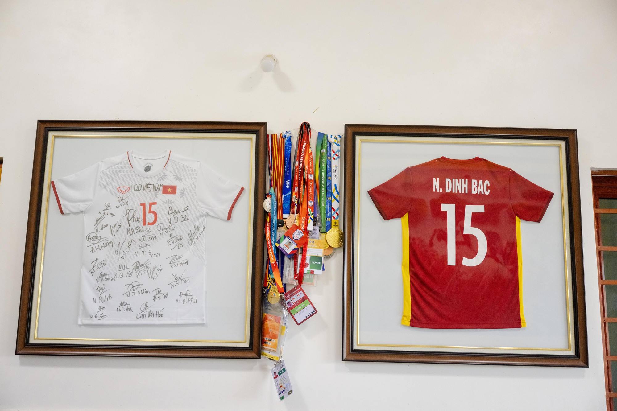 Về Nghệ An dạo 1 v&ograve;ng nh&agrave; Đ&igrave;nh Bắc, tr&ocirc;ng ra sao m&agrave; d&acirc;n mạng cứ đồn "đang x&acirc;y biệt thự"?- Ảnh 8.