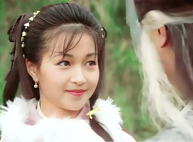 Dương Qu&aacute; th&iacute;ch Qu&aacute;ch Tương m&agrave; vẫn từ chối? L&yacute; do chỉ h&eacute; lộ trong đ&aacute;m cưới Tiểu Long Nữ v&agrave; C&ocirc;ng T&ocirc;n Chỉ- Ảnh 2.