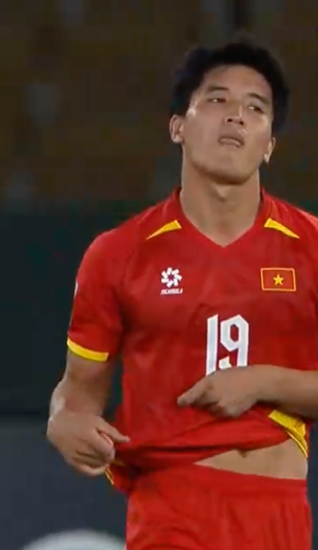 D&agrave;n tuyển thủ U23 Việt Nam thất thần, buồn b&atilde; khi thua đau U23 Trung Quốc- Ảnh 3.