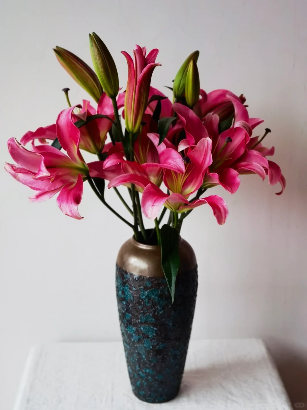 "N&agrave;ng hậu" của m&ugrave;a Tết 2026 l&agrave; Profundo: Giống b&aacute;ch hợp khổng lồ khiến căn nh&agrave; thơm như một khu vườn, vụng mấy cũng chăm được- Ảnh 17.