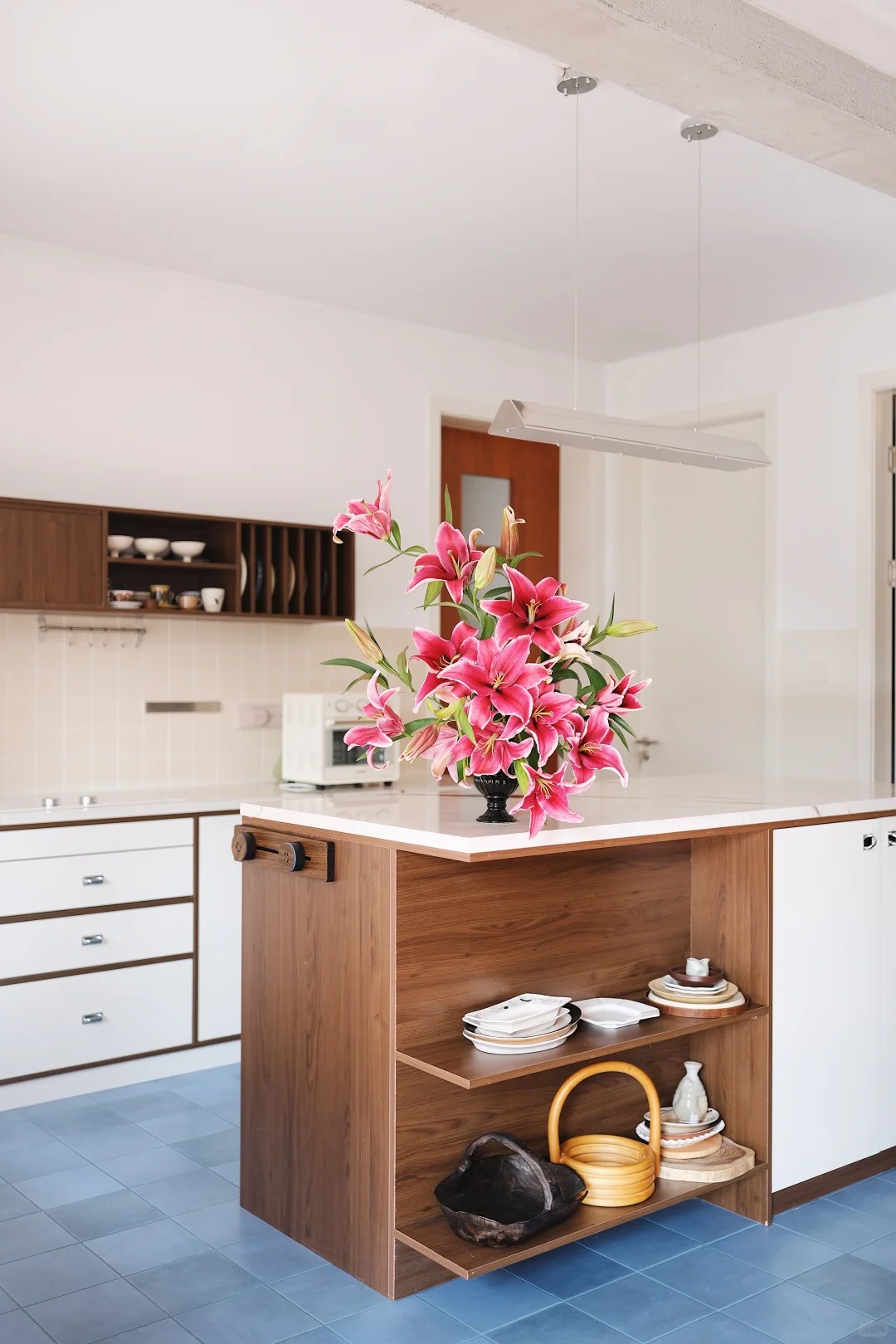 "N&agrave;ng hậu" của m&ugrave;a Tết 2026 l&agrave; Profundo: Giống b&aacute;ch hợp khổng lồ khiến căn nh&agrave; thơm như một khu vườn, vụng mấy cũng chăm được- Ảnh 7.